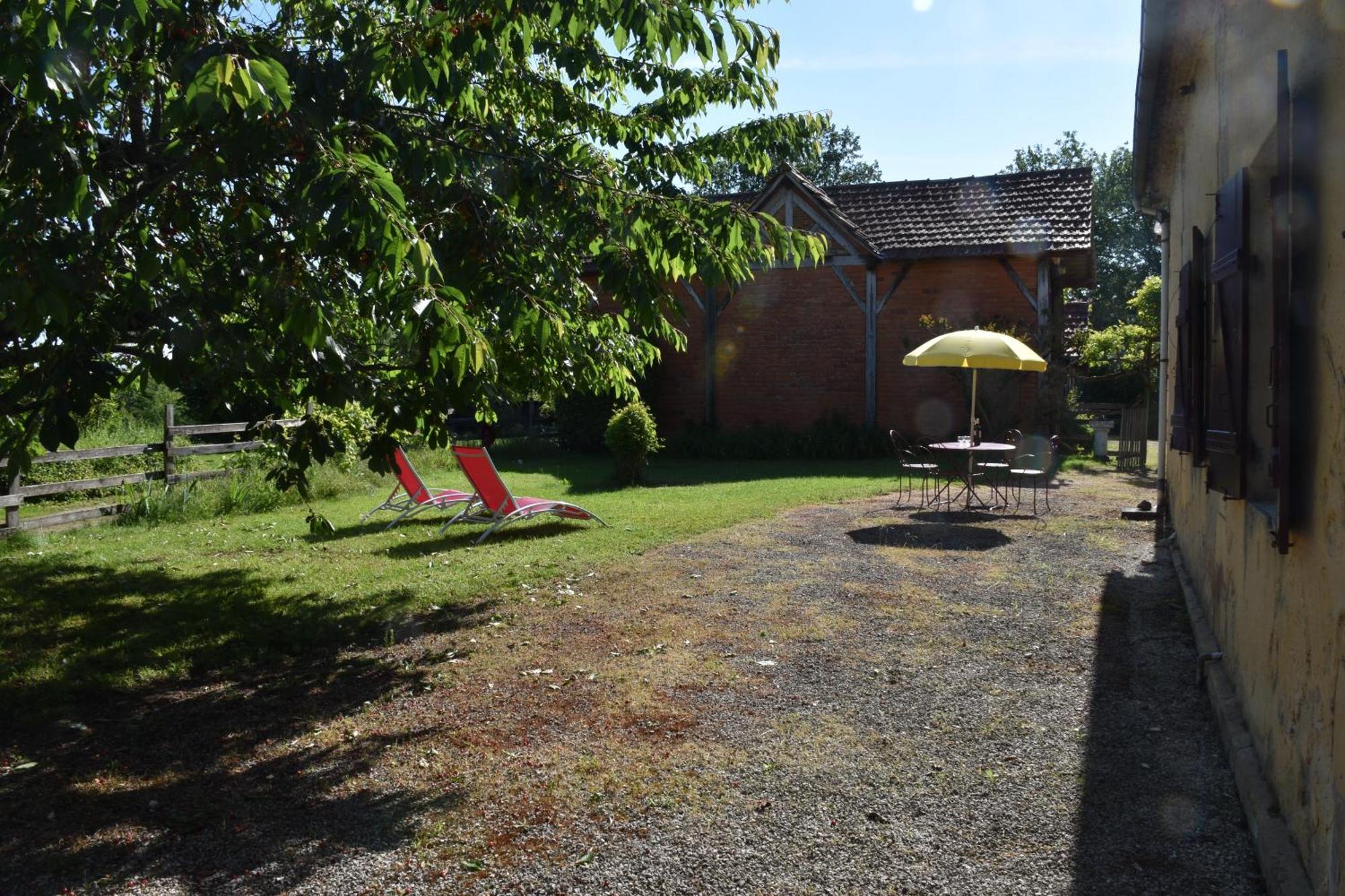 Du Vert & Du Bon Air - Linge Maison Inclus - Parking Prive Gratuit - Centre Ville Bergerac 10Mn - Domaine Bellevue Cottage En Perigord Lembras Exterior foto